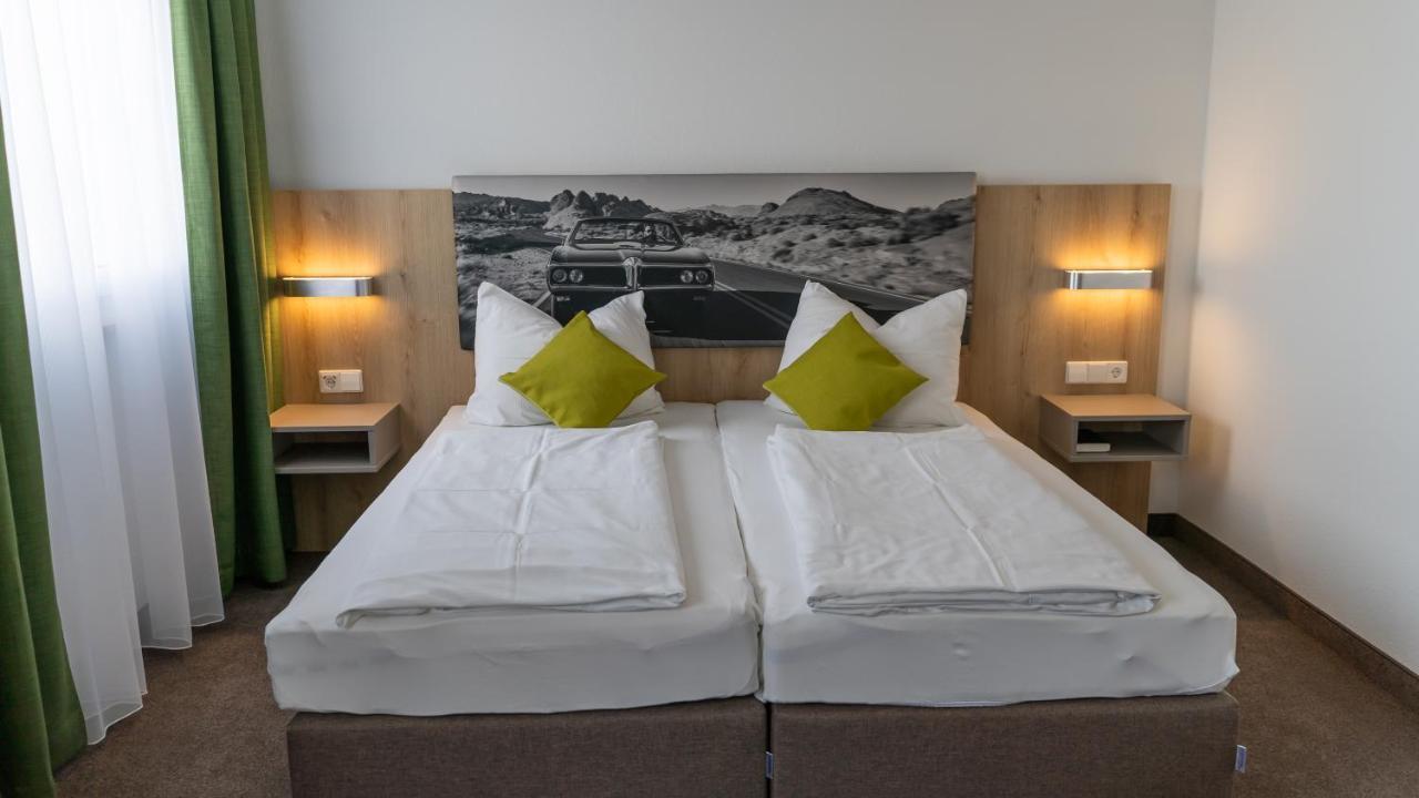 Highway Hotel Herbolzheim Extérieur photo