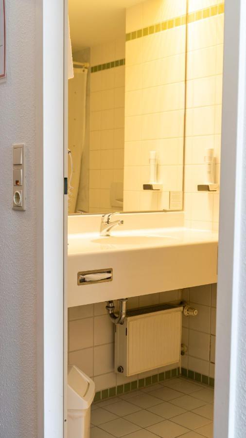 Highway Hotel Herbolzheim Extérieur photo