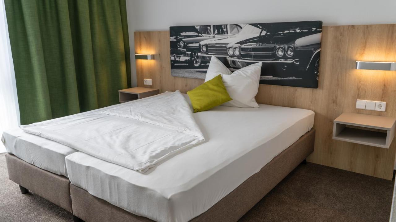 Highway Hotel Herbolzheim Extérieur photo