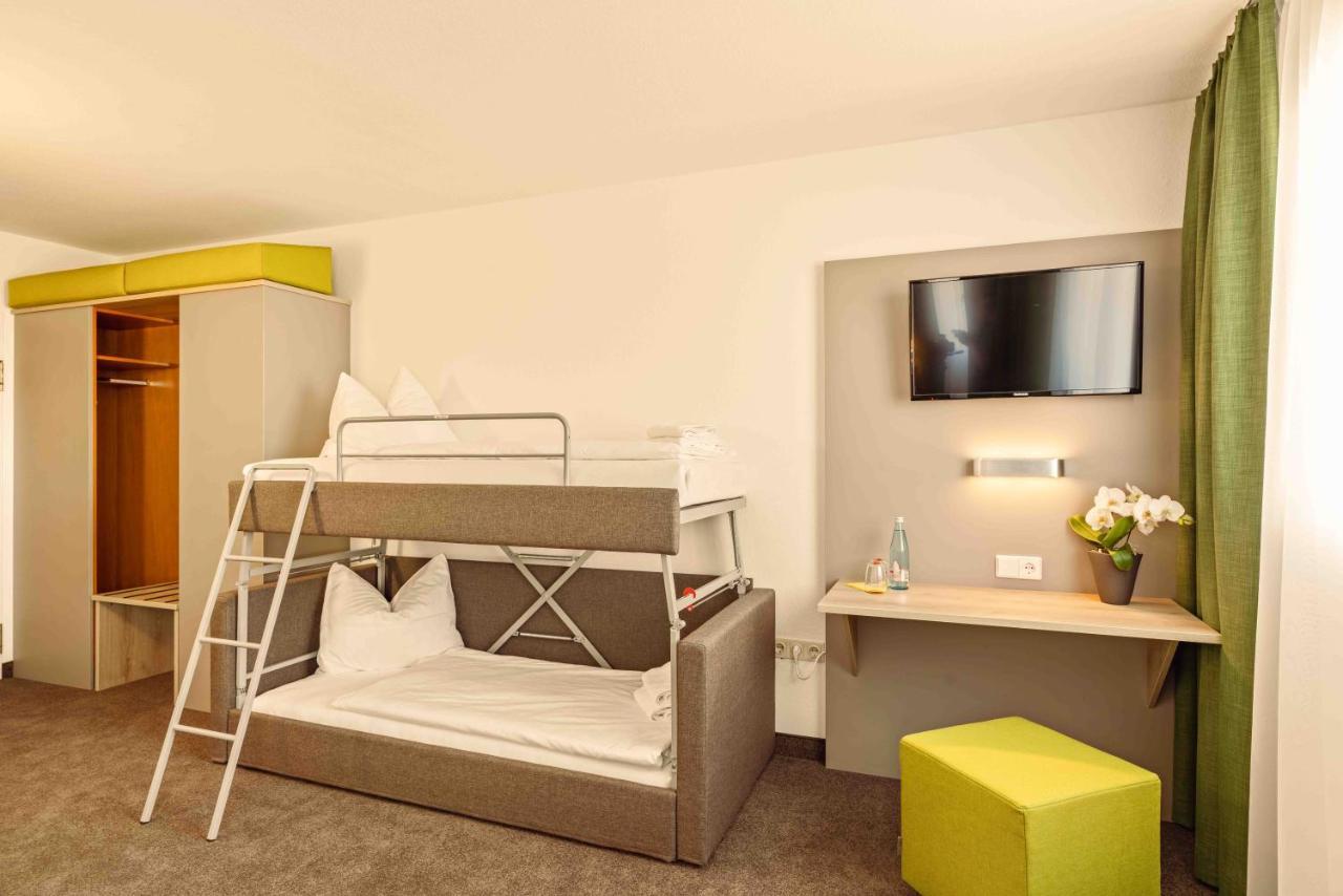 Highway Hotel Herbolzheim Extérieur photo